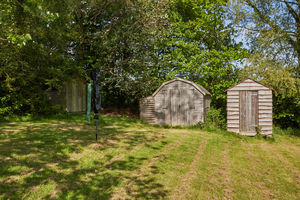 Garden shed- click for photo gallery